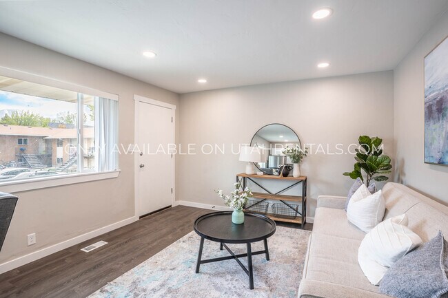 Foto del edificio - 673 N 100 W