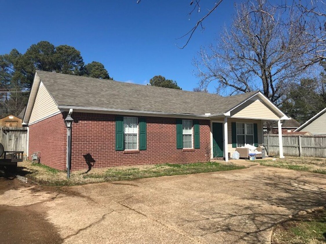 Primary Photo - 3 bed 2 bath in Shiloh Subdivision!