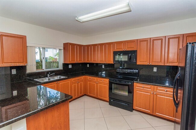 Building Photo - 5702 SW 162nd Pass