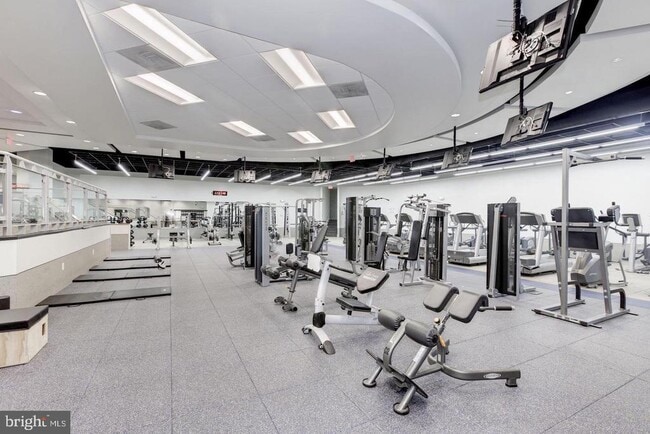 Foto del edificio - 1011 Arlington Blvd