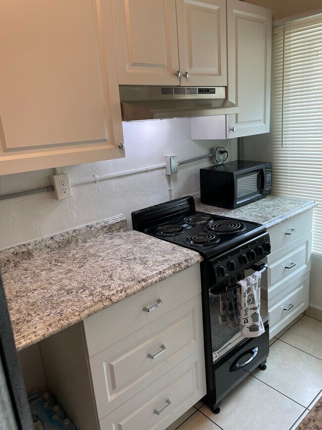 Foto del edificio - 620 SW 8th Ave