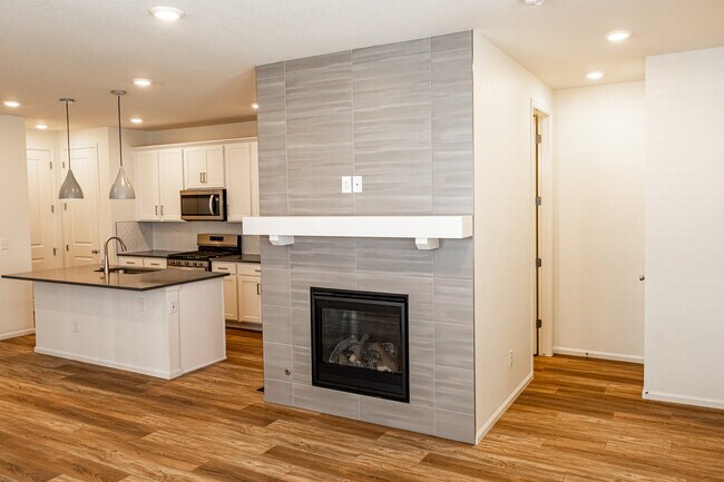 Gas Fireplace in First Floor Living Room - 6220 N Nepal Ct