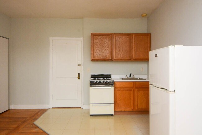 Foto del edificio - 1053 W George St
