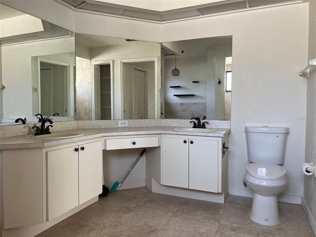 Building Photo - 1061 Archway Dr