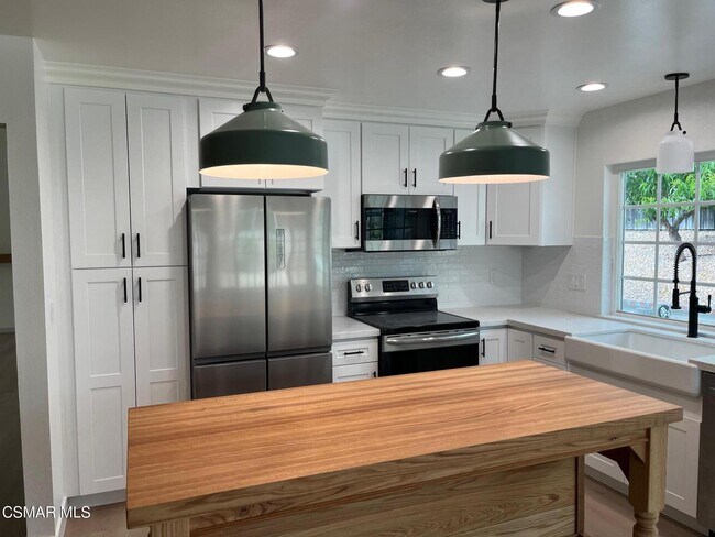 Foto del edificio - 2040 Shady Brook Dr