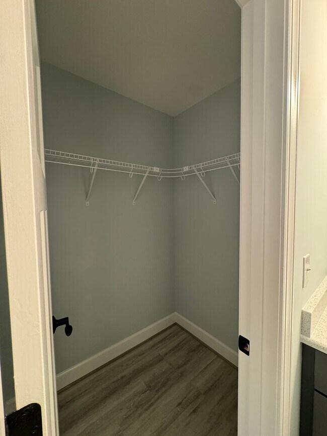 Foto del edificio - Brand New construction!!