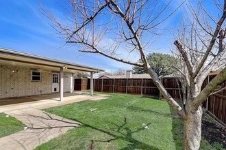 Building Photo - 6202 Oregon Ct