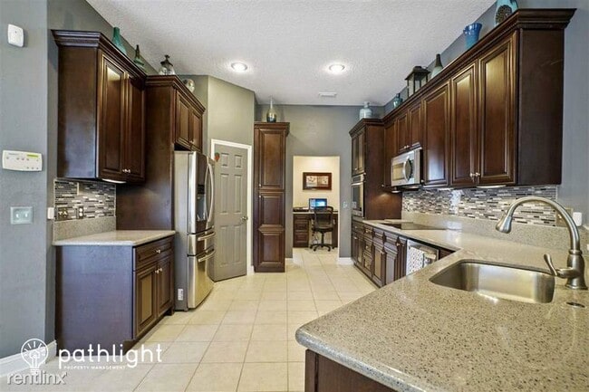 Building Photo - 5 br, 3 bath House - 316 Talwood Trace UNIT
