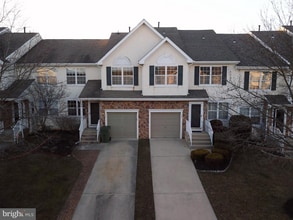 Building Photo - 152 Hearthstone Ln