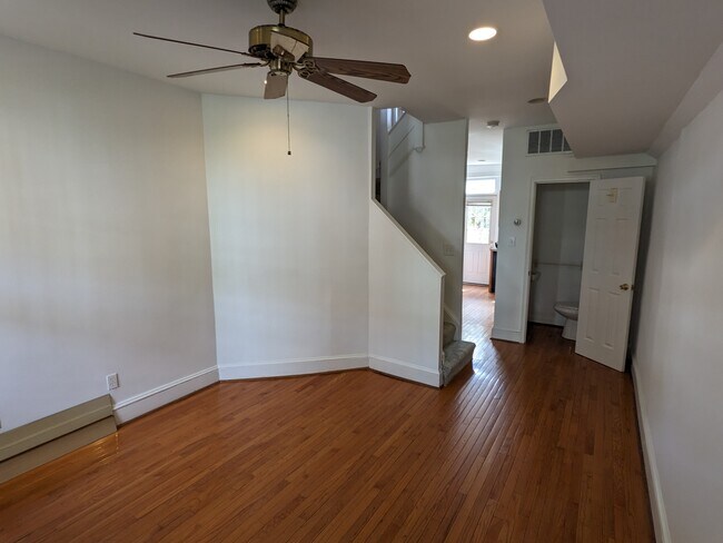 Building Photo - 788 Irving St NW
