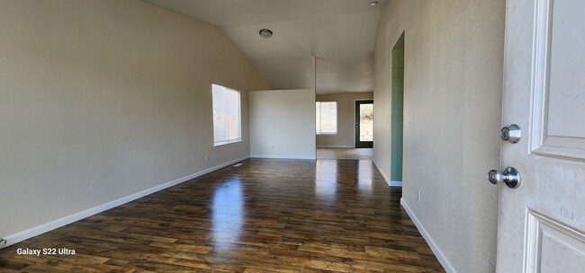 Foto del edificio - 4 Bd / 2 Bath Home for Rent in FERNLEY.