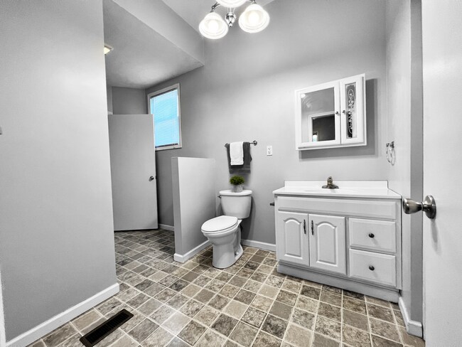 Foto del edificio - 2212 Willard Ave