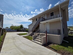 Building Photo - 40 Twilight Ave