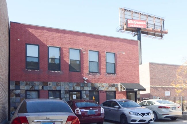 Building Photo - 3940 N Pulaski Rd