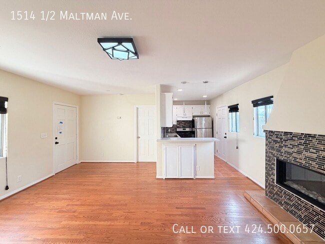 Building Photo - 1514 1/2 Maltman Ave.-