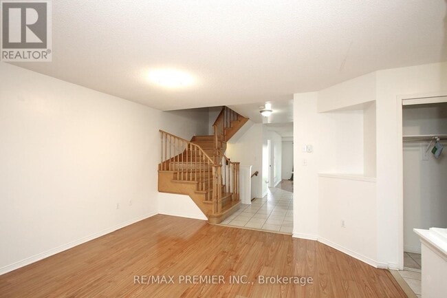 Building Photo - 205 Equator Crescent
