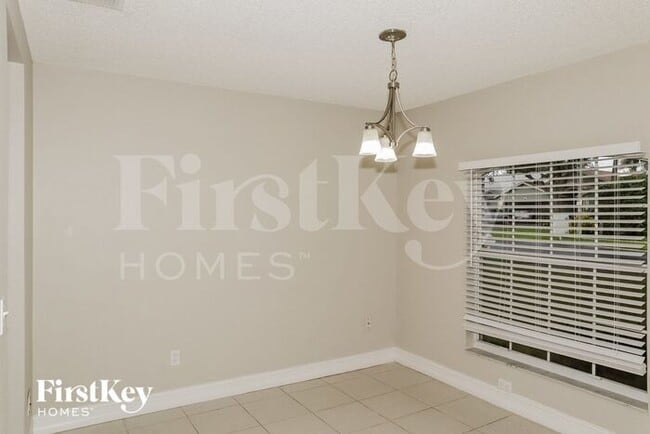Foto del edificio - 7743 Water Oak Ct
