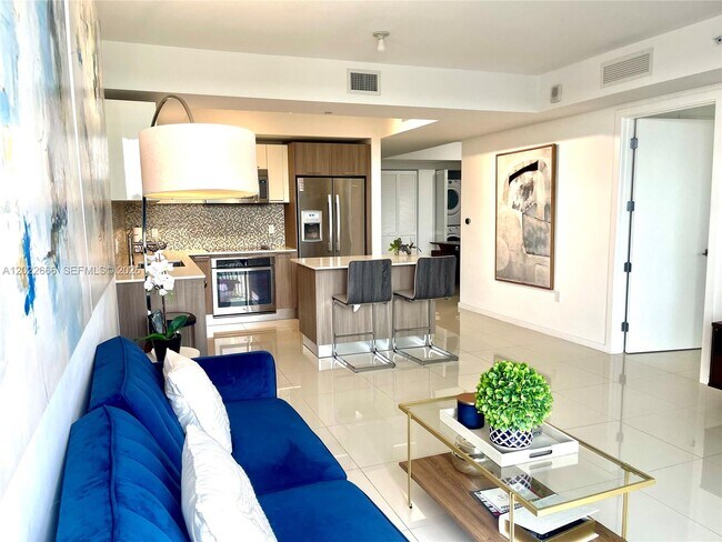 Foto del edificio - 5252 NW 85th Ave