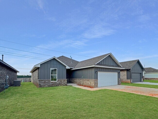 Building Photo - Beautiful 3-Bedroom Home in Council Ridge ...