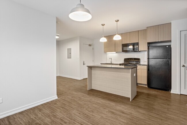 Foto del edificio - 5411 N Winthrop Ave