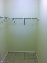 Building Photo - 1421 SE 10th Terrace