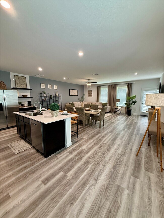 Building Photo - 12308 Greenwood Gate Dr