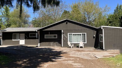 Building Photo - 1731 Wildwood Pl NE