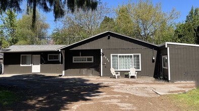 Building Photo - 1731 Wildwood Pl NE