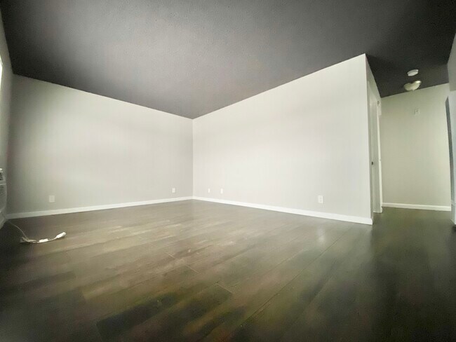 Foto del edificio - 3210 Andrita St