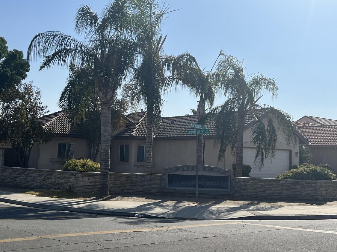 3001 Berkshire Rd, Bakersfield, CA 93313 House Rental in Bakersfield