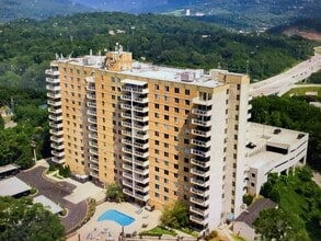 Building Photo - 1131 Stringers Ridge Rd