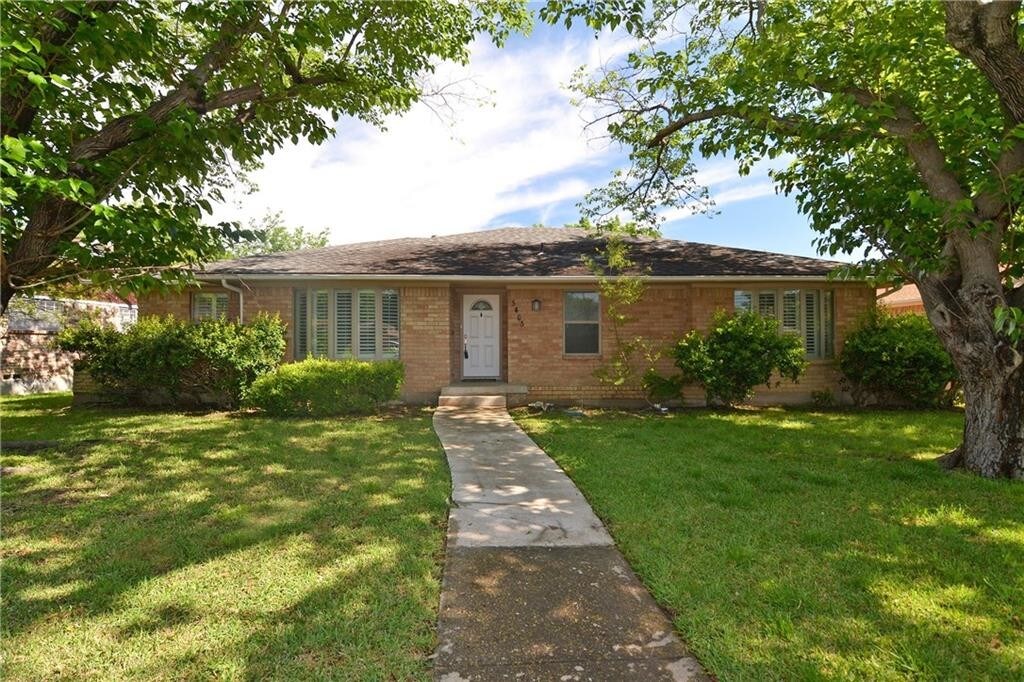Primary Photo - 5405 Enchanted Ln