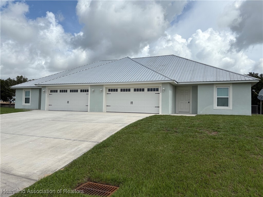 Foto principal - 8203 Cozumel Ln