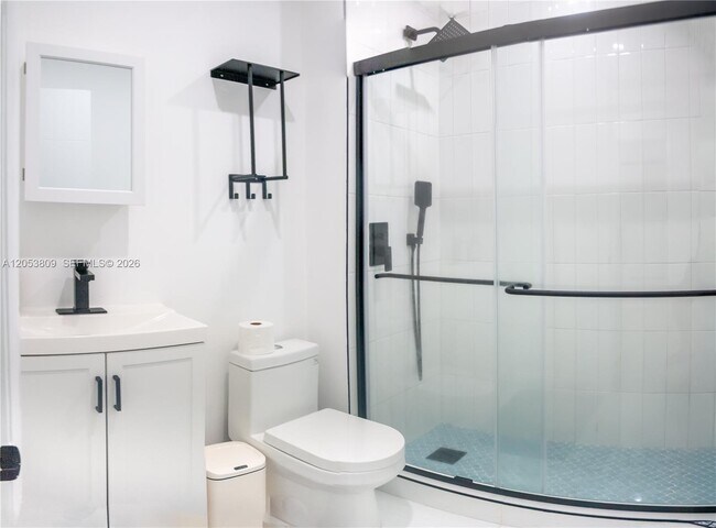 Foto del edificio - 277 NE 55th St