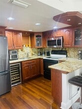 Building Photo - 8290 Lake Dr