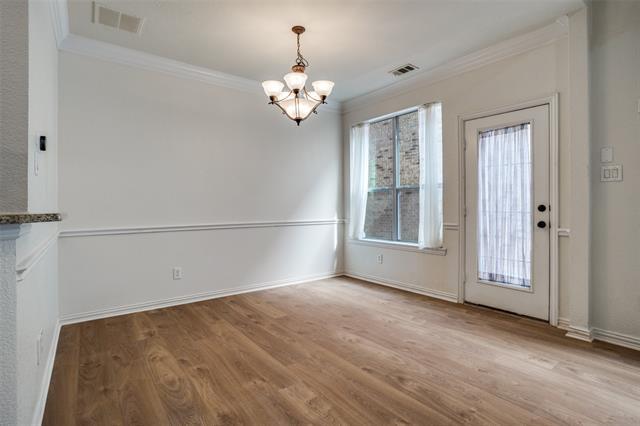 Foto del edificio - 858 Llano Dr