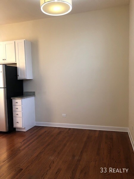 Foto del edificio - 1058 N Damen-3R