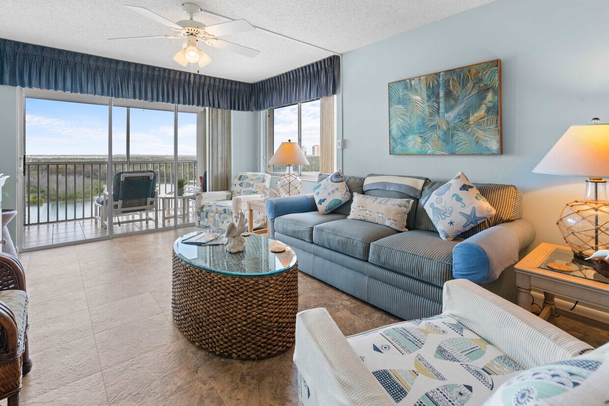 Foto principal - 25901 Hickory Blvd
