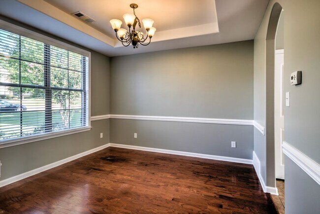 Building Photo - 1423 Sutton Meadow Ln