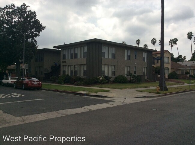 Building Photo - 5405 S St Andrews Pl
