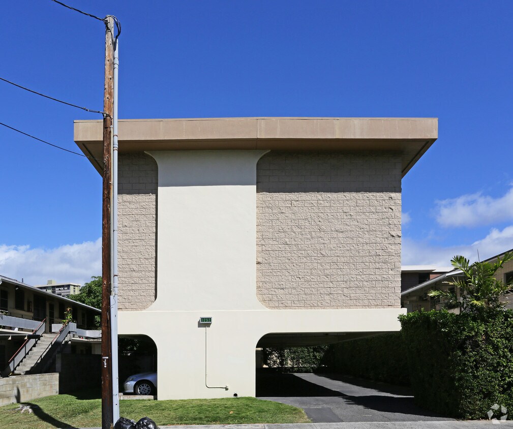Building Photo - 1252 Kinau St