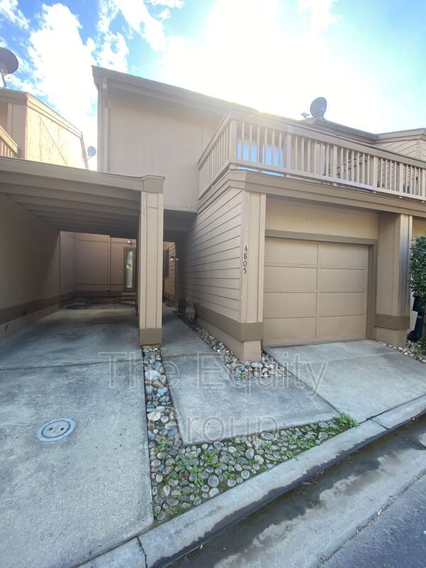 Primary Photo - 4805 W Iris Ave