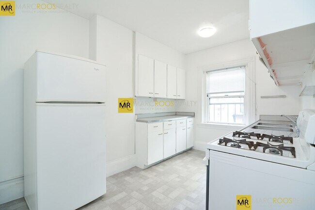 Foto del edificio - 923 Beacon St