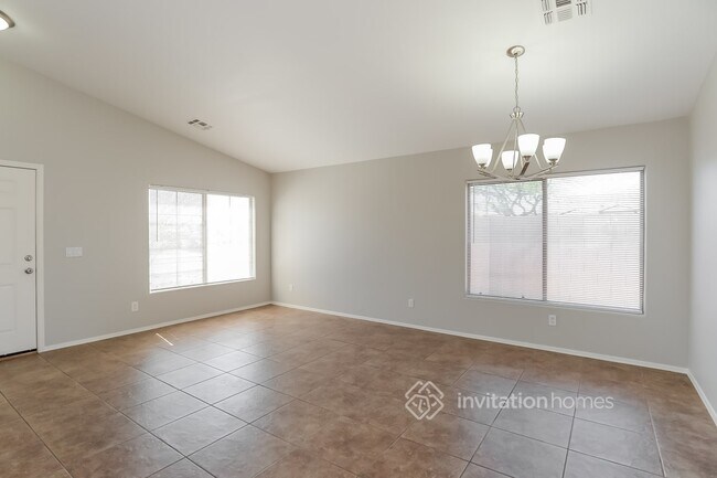 Building Photo - 11236 E Cicero St