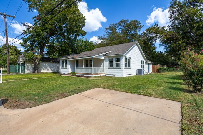 Foto del edificio - 1517 Live Oak St