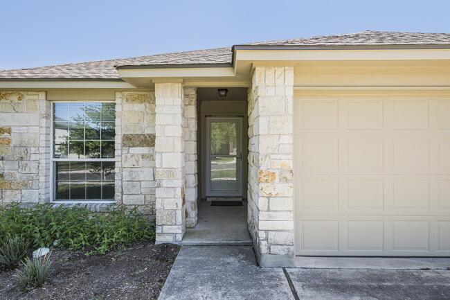 Foto del edificio - Charming 3-Bedroom with 2 Baths Cottonwood...