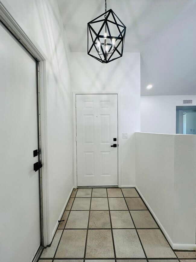 Foto del edificio - 6335 E Brown Rd
