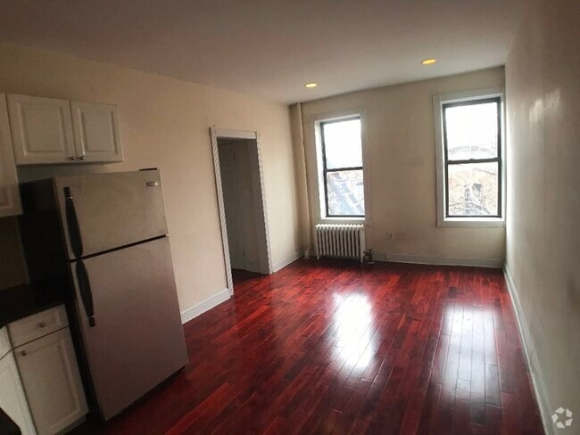 Building Photo - 20 Magaw Pl