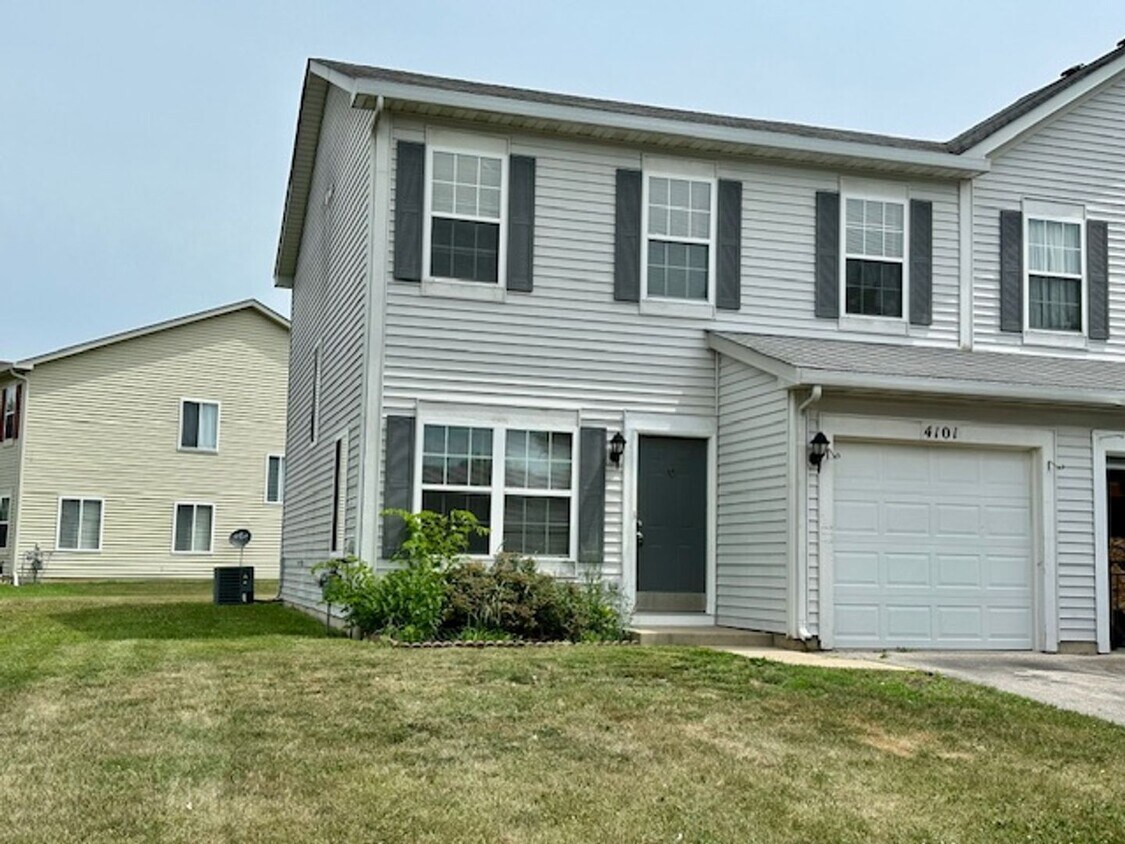 Foto principal - Newly Updated 3 Bedroom 2.5 Baths. One Car...