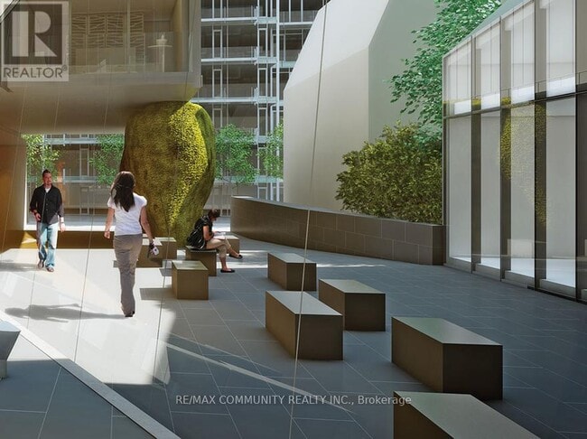 Building Photo - 629 King St W